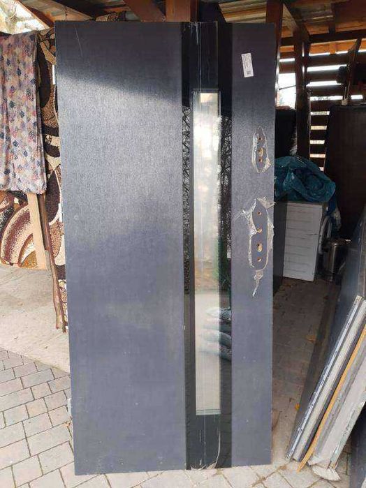 Drzwi zewnętrzne 90