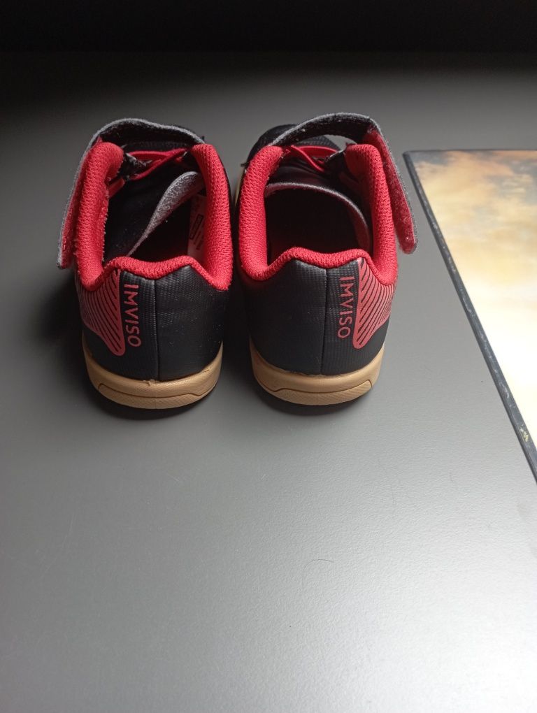 Buty halowe Decathlon