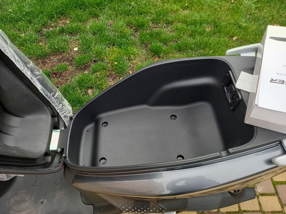 Скутер електричний Crosser V3 2500W