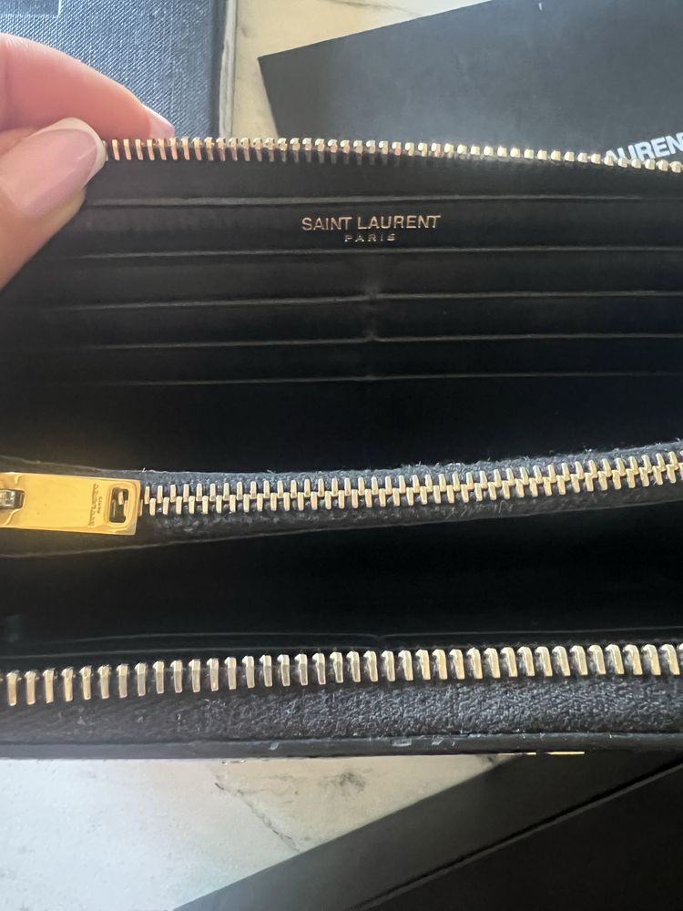 Oryginalny portfel ze skory Saint Laurent