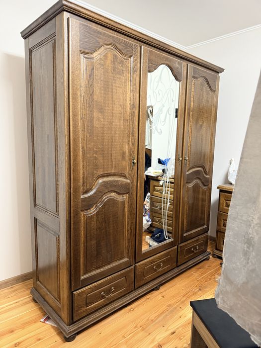 Шафа з натурального дерева дуб