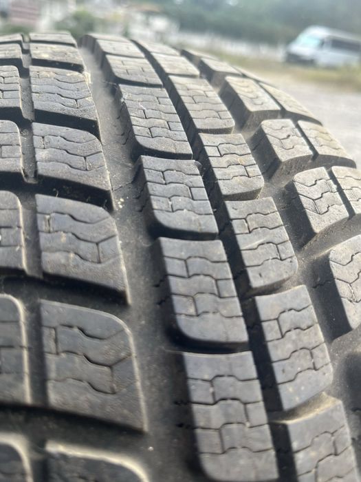 Продам  зимові шини Michelin 185/55R15