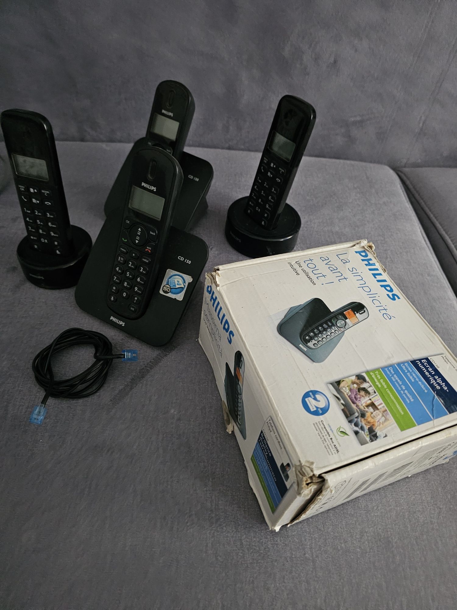 2  x Telefon stacjonarny Philips CD 150