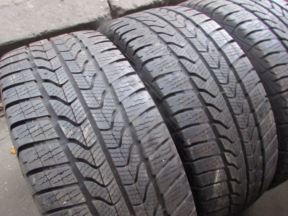 225/55/17с комплект зимових шин Good Year Ultra