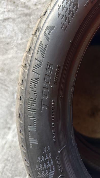 Pneus 225/45r17 Bridgestone Turanza T005 com 75% piso
