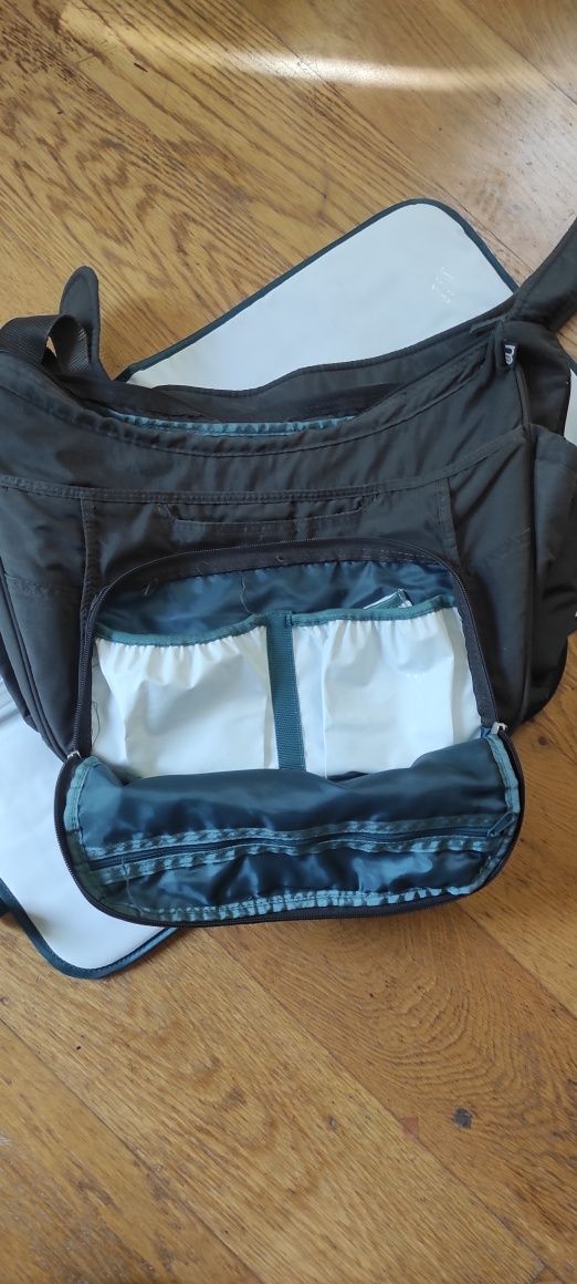 Torba do wózka Mothercare z matą do przewijania.