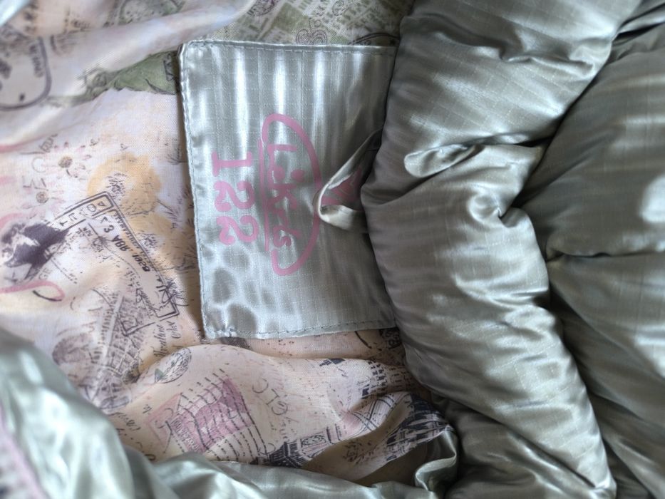 Дуже красива ,модна і тепла куртка .