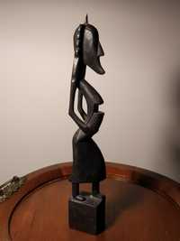 Rzeźba afrykańska kobieta z dzbanem