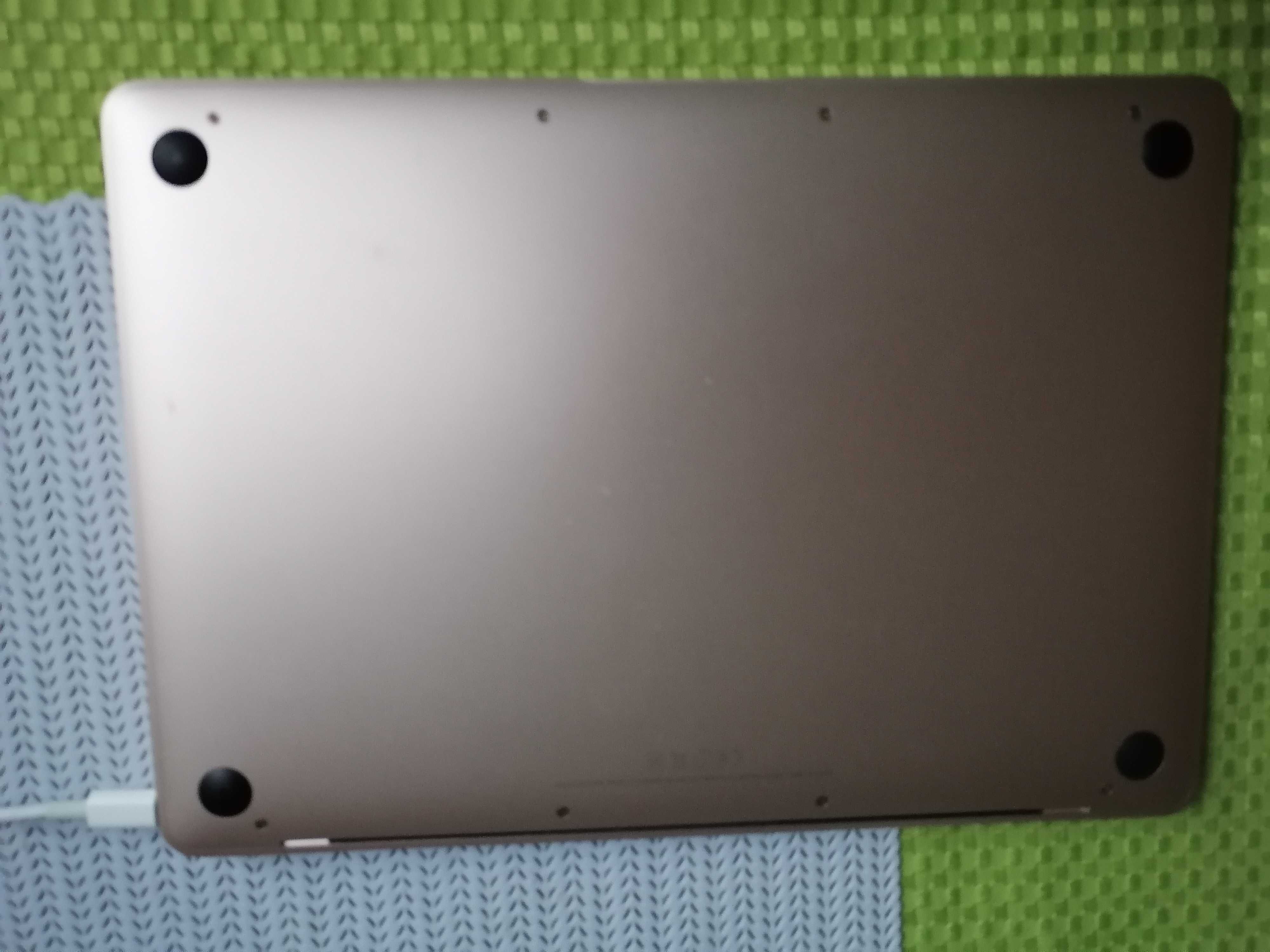 Macbook air A1534 12" M/8GB RAM/256GB Gwizdną Szarość