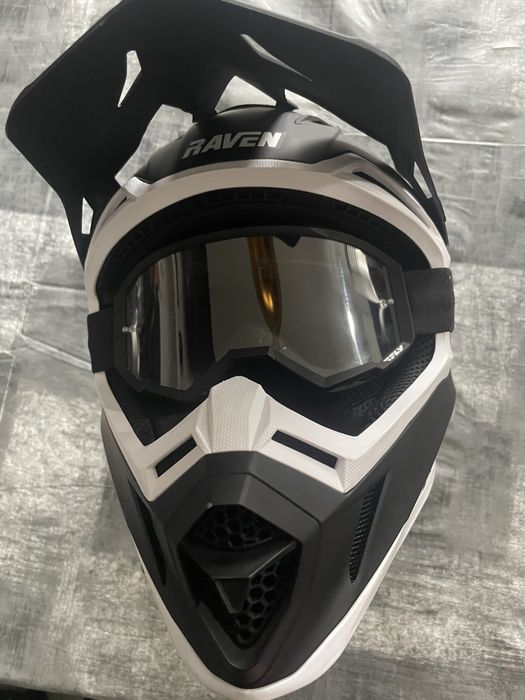 Kask Raven airbone evo M.