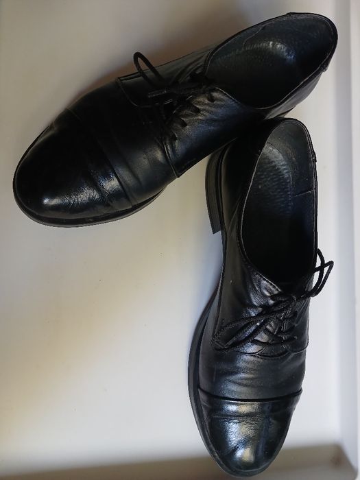 Хіт сезону! Чорні шкіряні жіночі туфлі дербі (на шнурівці)