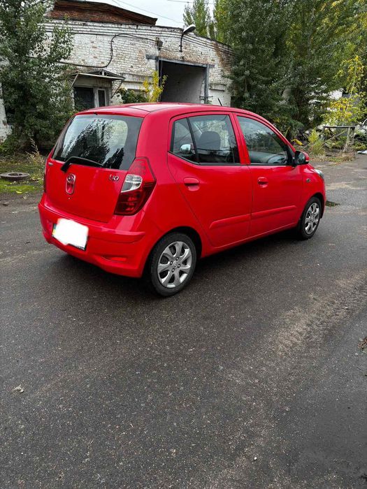 Продаю Hyundai i10, 2012 рік
Один власник, куплена з автосал