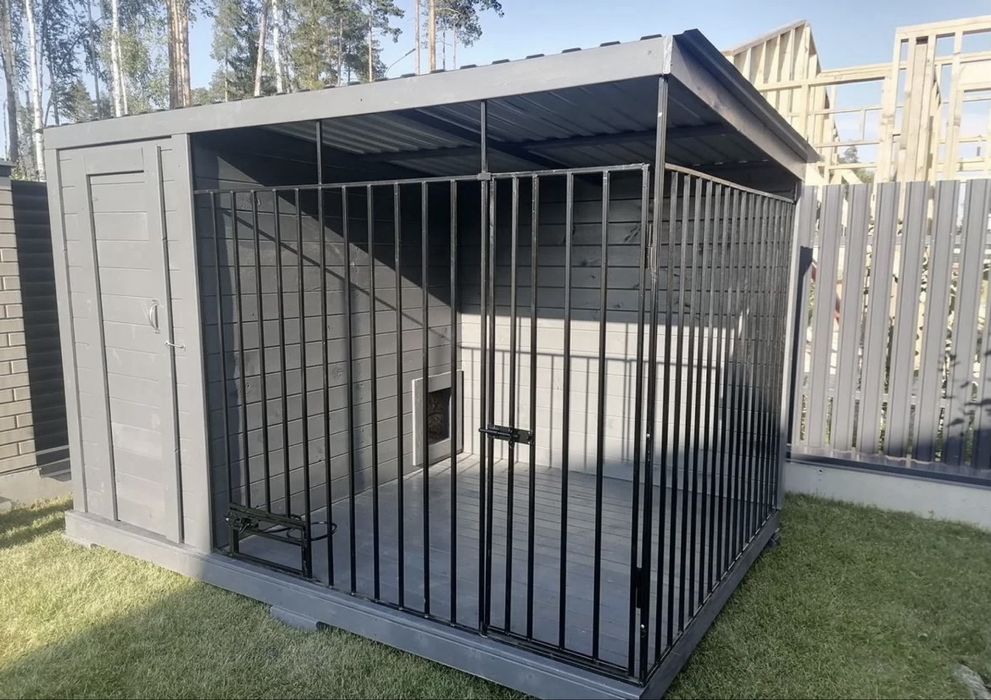 Вольєр для собаки з хоз блоком сірий