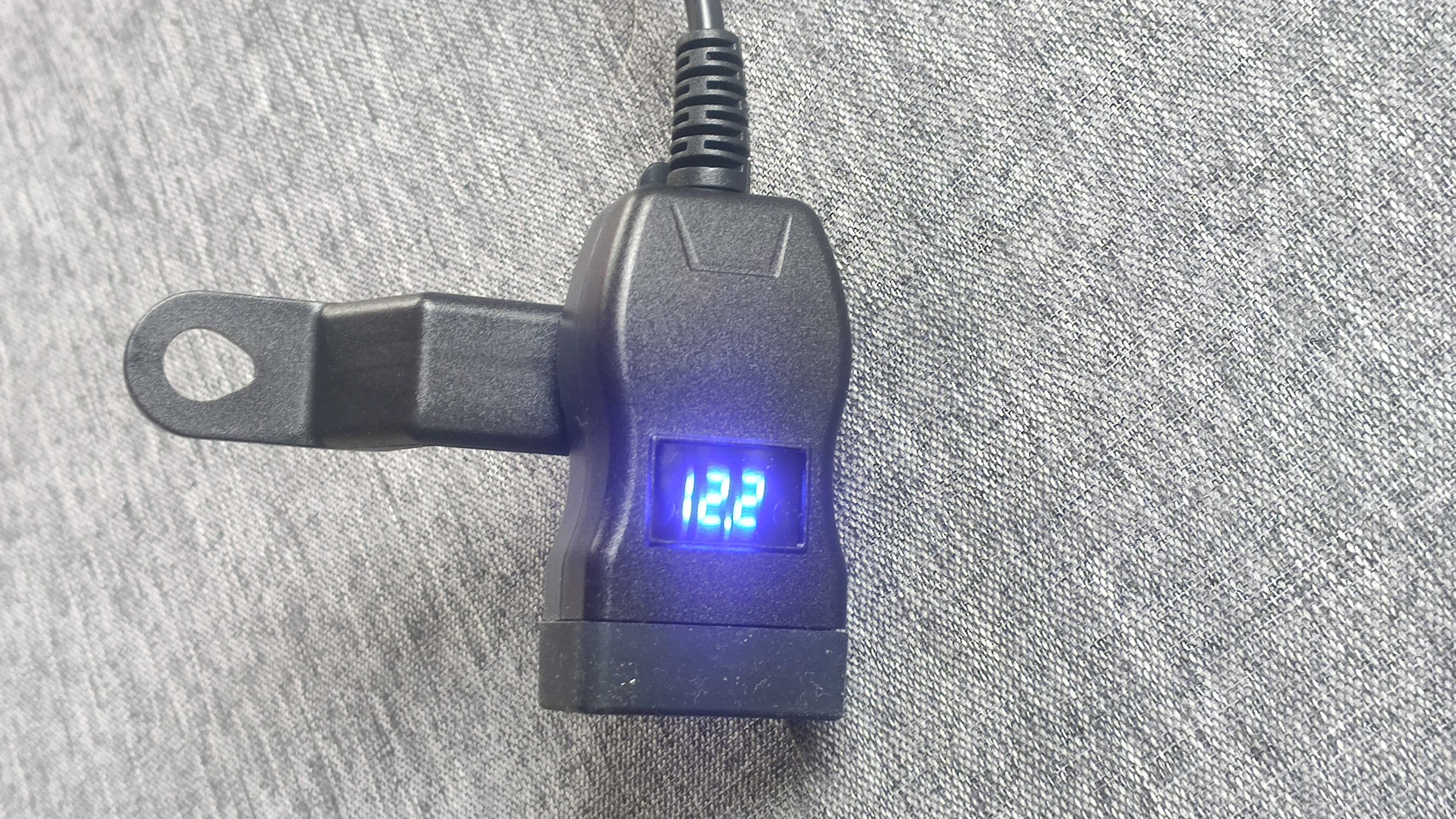 Ładowarka USB QC3.0 + PD typ C woltomierz Yamaha MT07 MT09 XSR Tracer
