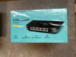 TP LINK TL-SG1005D 5-port gigabit ROUTER