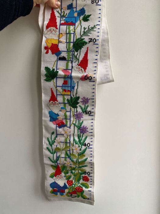 Лінійка для зросту дитини