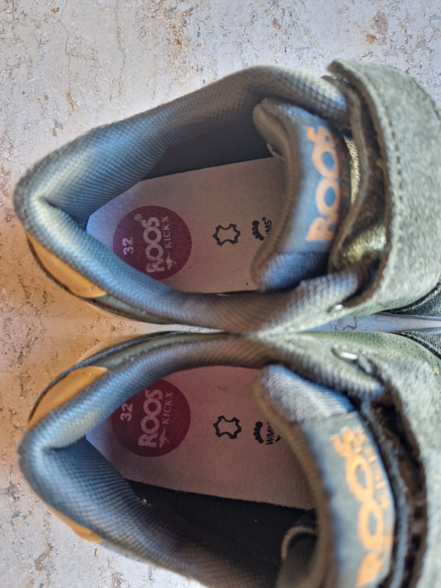 Buty Kangaroos 32 skórzane sneakersy na rzepy