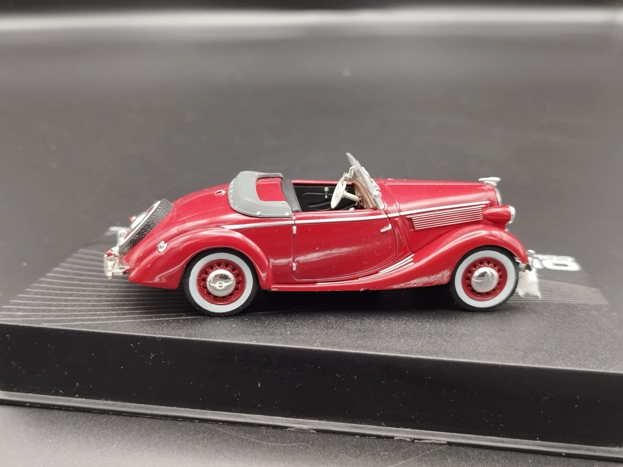 1:43 Opel Collection 1937-38 Opel Super 6  model używany