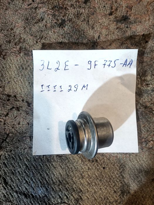 Датчик тиску топлива