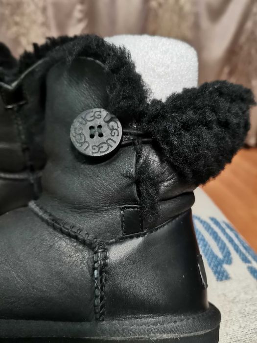 Угги для девочки UGG 5991T Bailey Button (EU32)