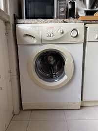 Máquina de lavar jocel