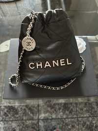 Продам сумку Chanel mini