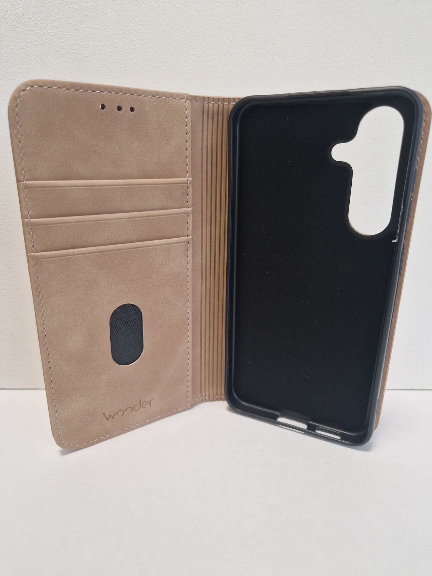 Kabura Wonder Smart do Samsung Galaxy S25 cappuccino