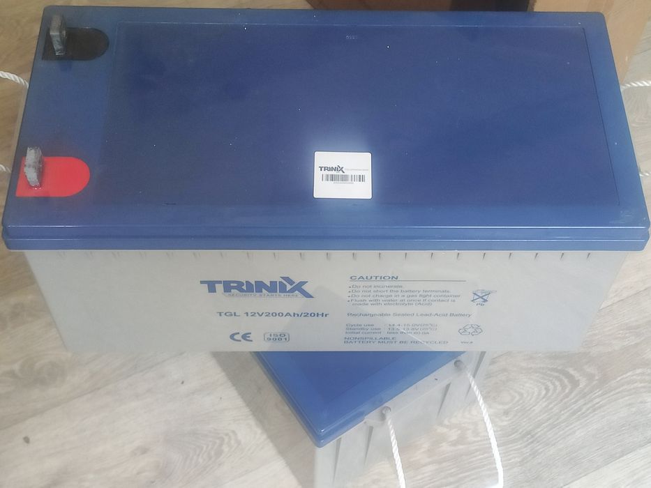 Новий гелевий акумулятор Trinix TGL12V 200Ah