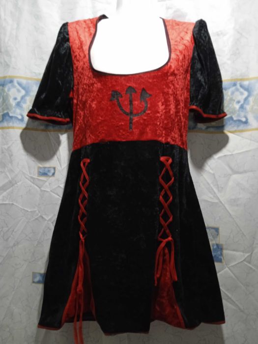 Костюм платье чертовки бесовки вампира ведьмы на хеллоуин