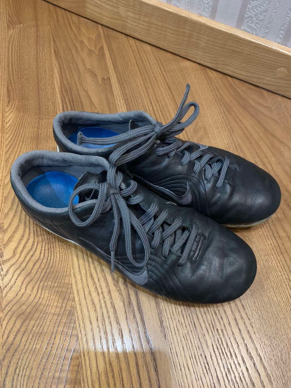 Бутсы для зала, кроссовки Nike кожа (оригинал), р. 38-39