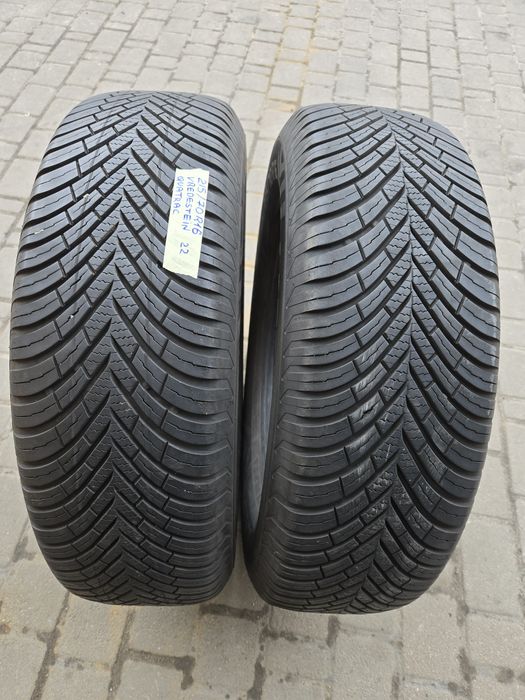 215/70R16 Vredestein Quatrec
