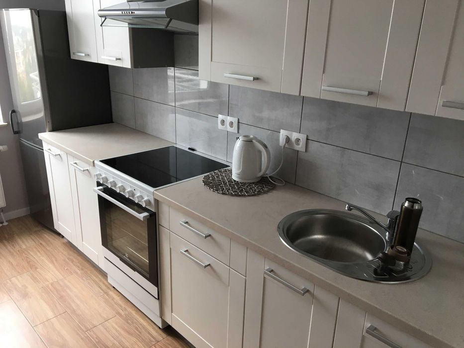 Pok. 1 os. w mieszkaniu 3 pokojowym / Kurpińskiego - UAM