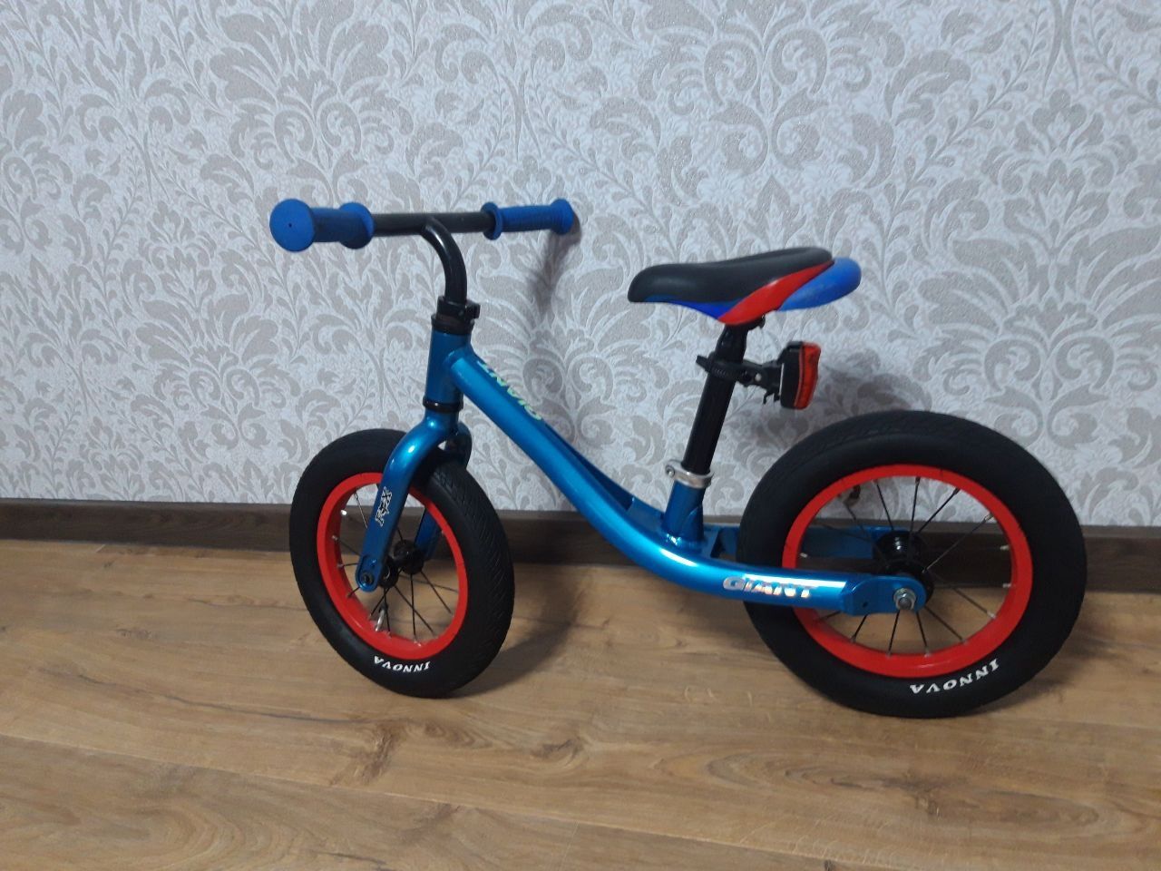 Беговел Giant Pre Boy