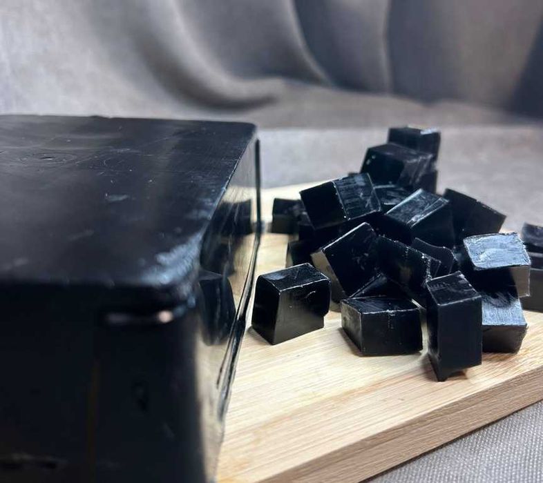 Чёрная органическая мыльная основа на натуральных маслах