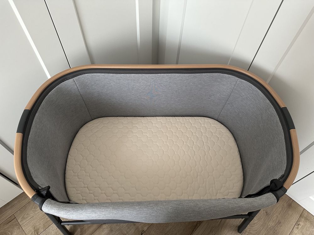 Łóżeczko dostawne MAXI COSI HOME IORA + GRATIS