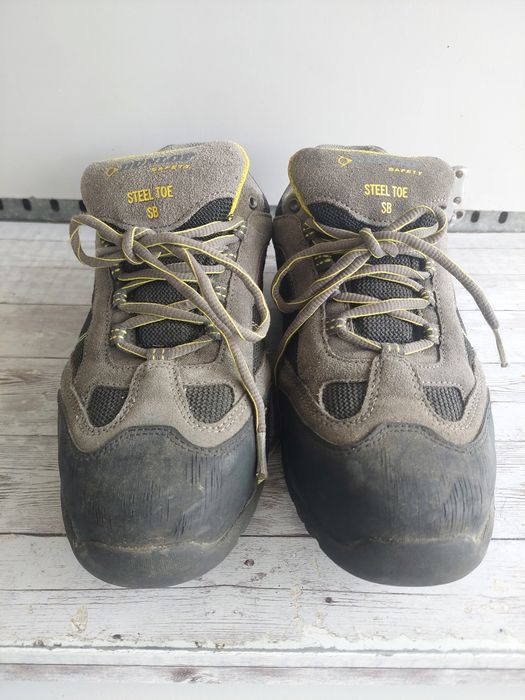 Tennis biqueira de AÇO