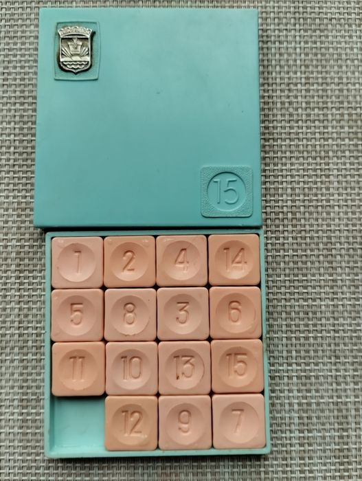 Пятнашки П'ятнашки настілтна гра СРСР