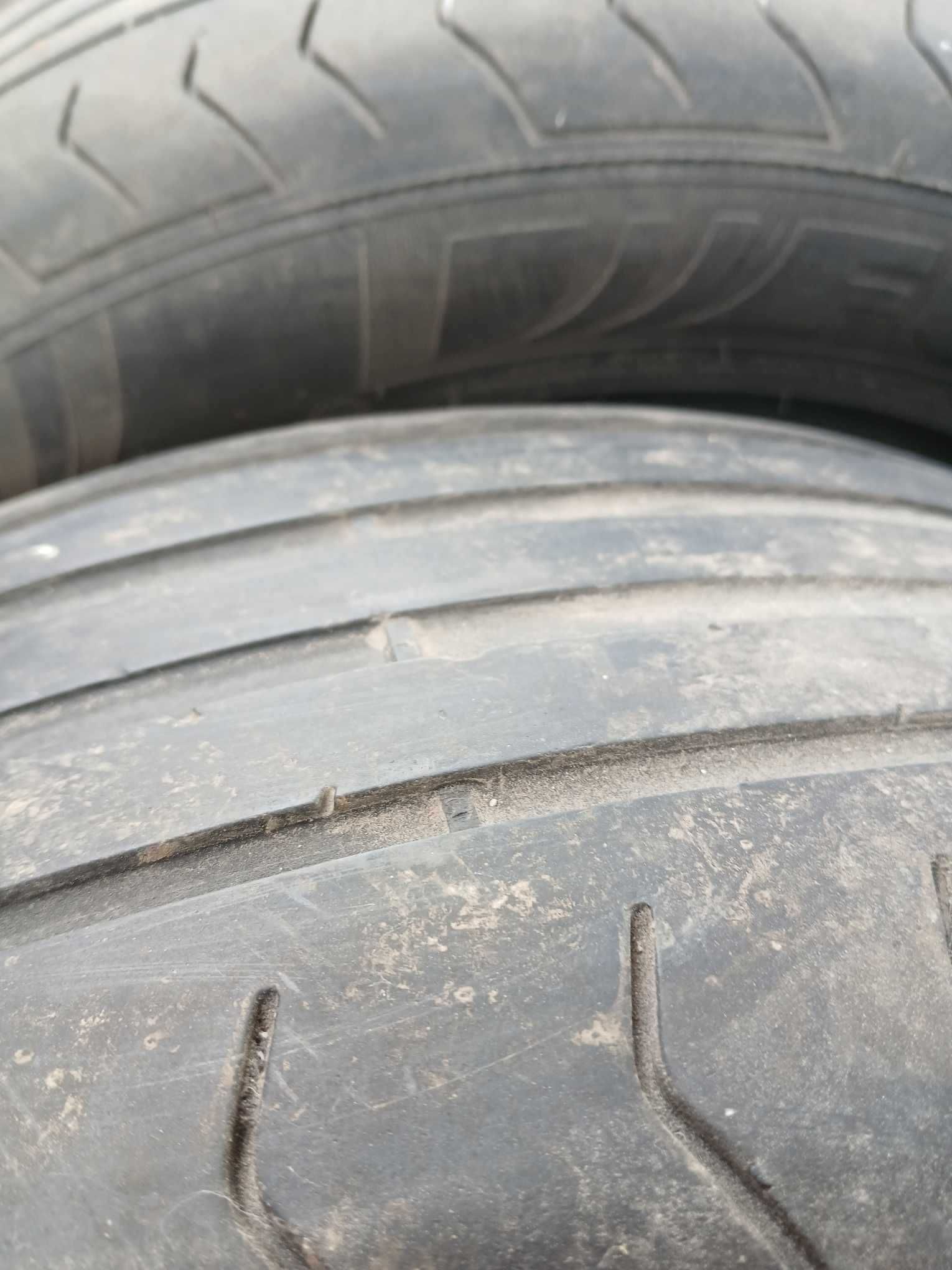 Sprzedam opony Michelin 225x55x17 letnie.