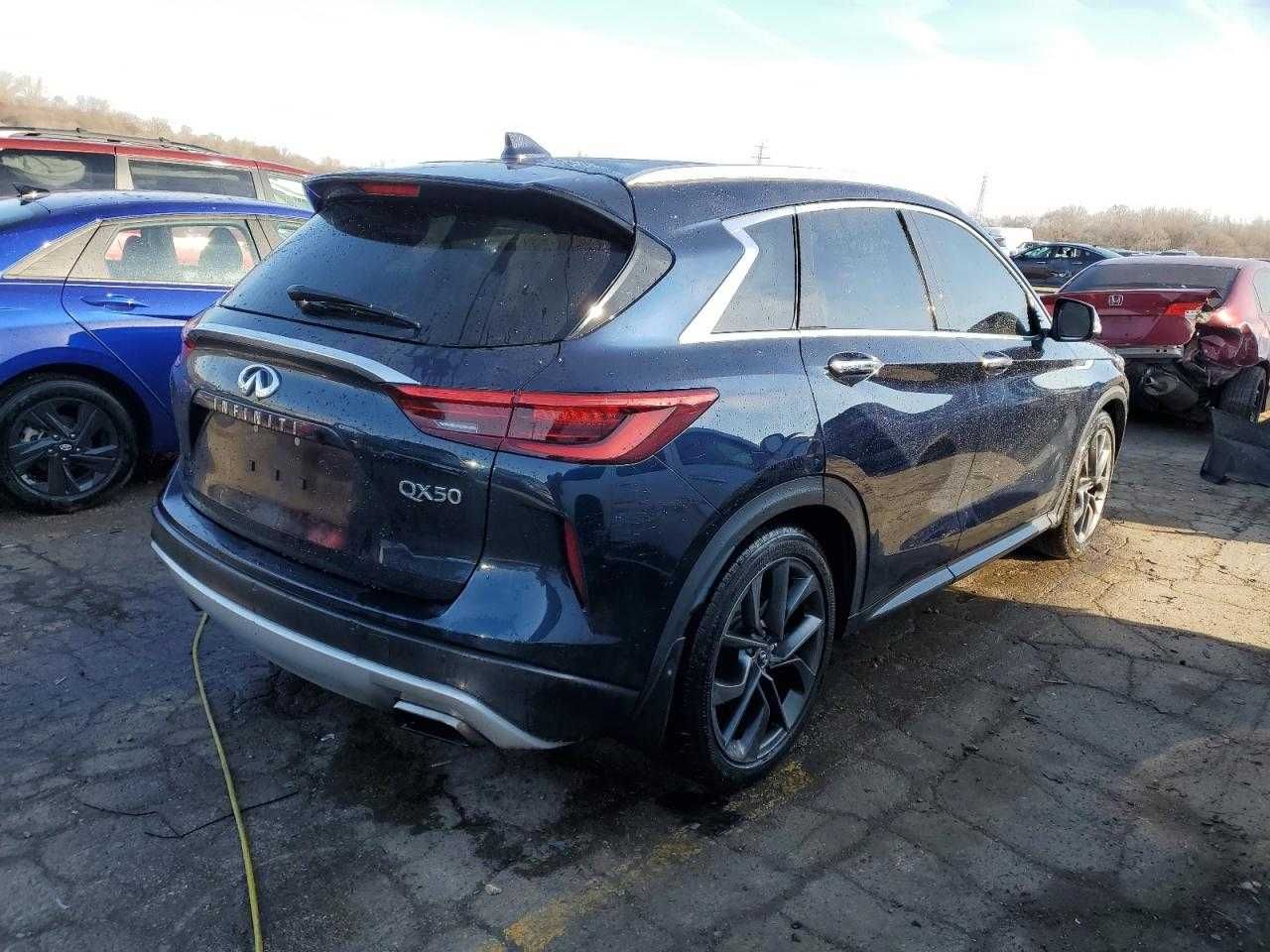 Infiniti QX50 Essential 2019