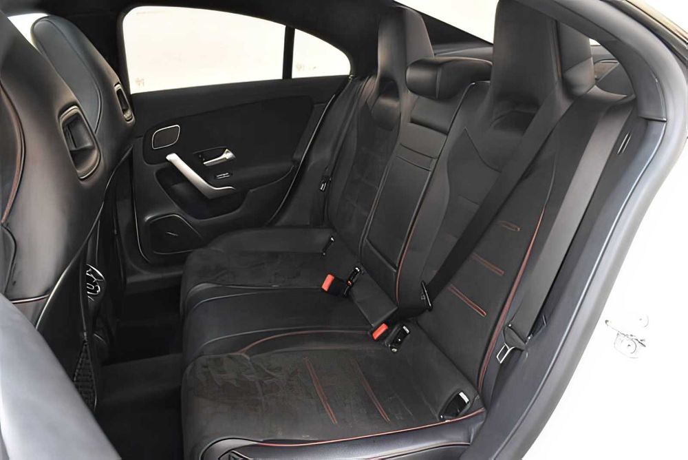 Mercedes-Benz CLA      2023