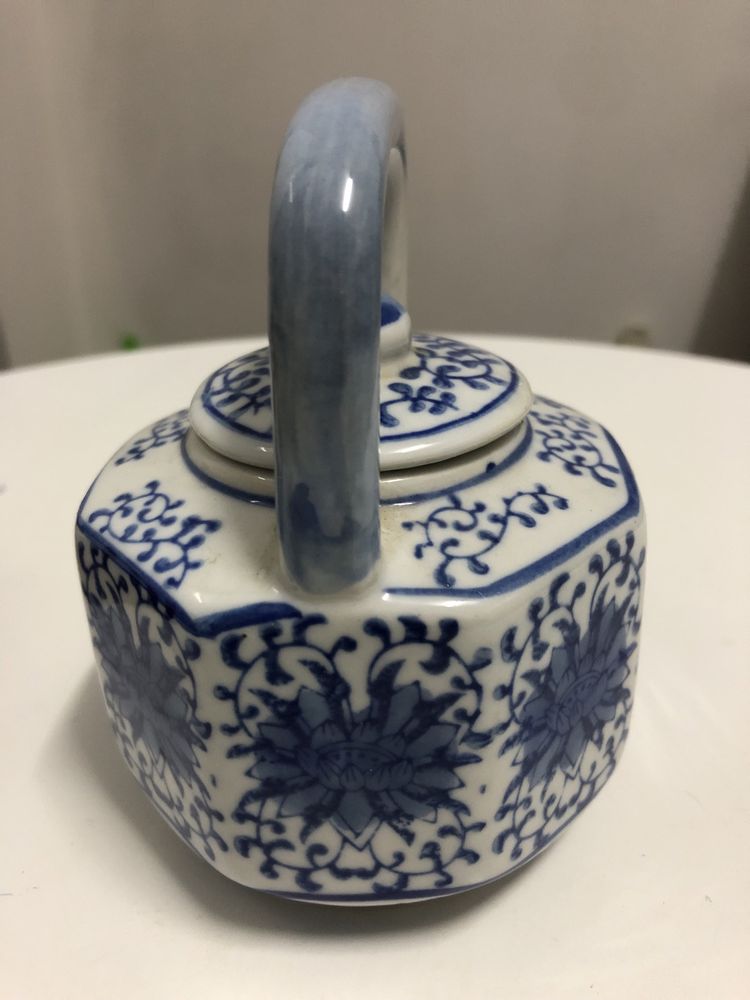 Bule em ceramica - made in china - pintado à mão