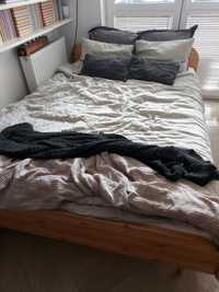 Drewniane sosnowe łóżko Karup Design 140x200