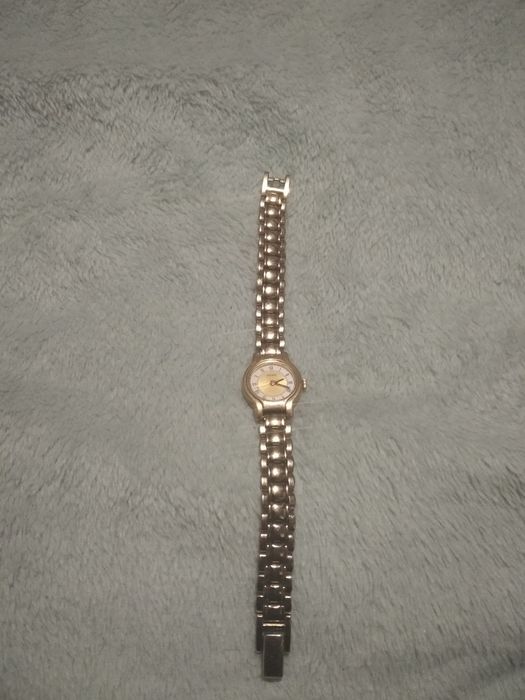 Продам женские часы SEIKO