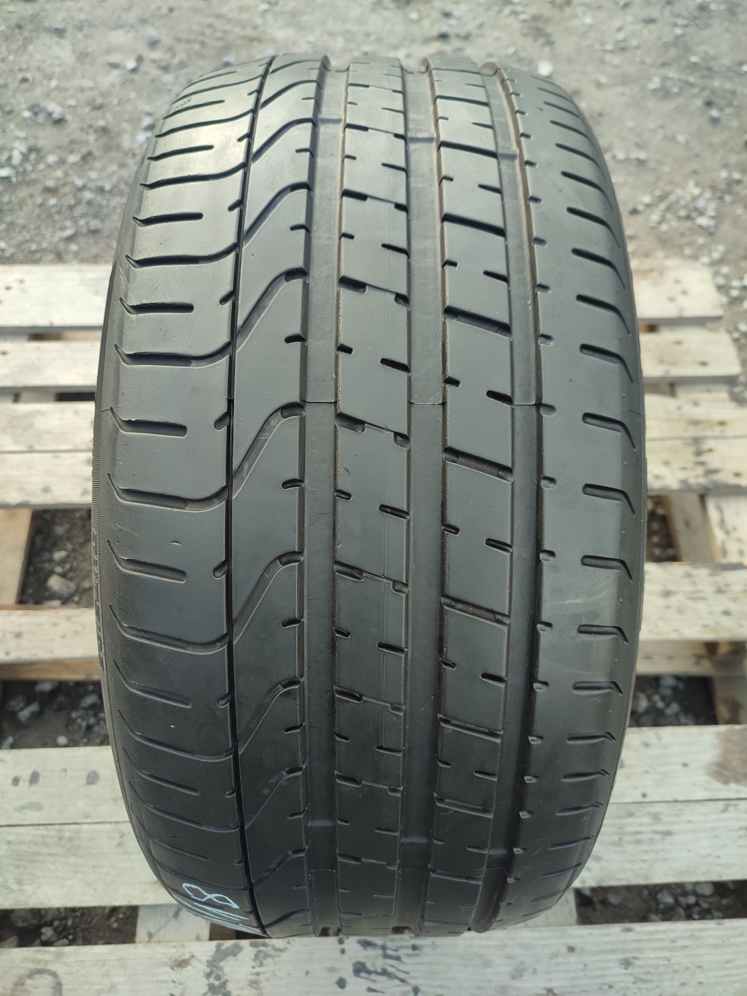 Opona letnia Pirelli P Zero 255/40r18