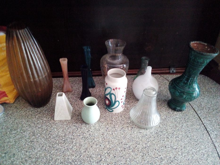 Conjunto de Jarras Diversas