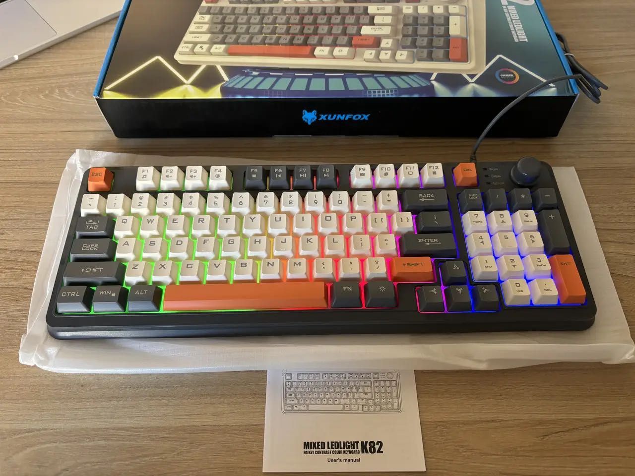 Клавиатура с подсветкой K82 RGB, игровая геймерская с подсветкой