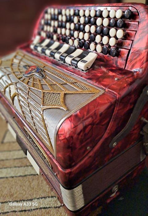 Продам баян Баркаролла