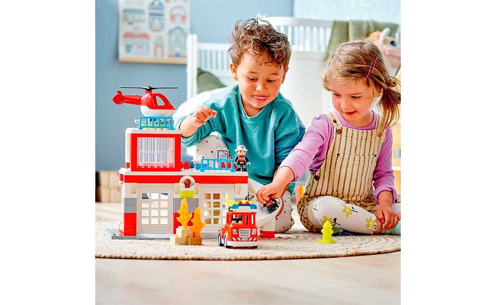 Lego Duplo 10970 Пожарная часть и вертолёт. В наличии