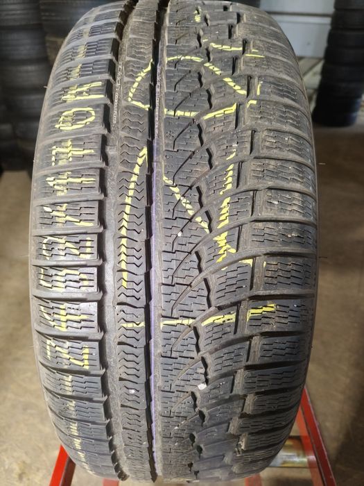 235/45R18 98 V Nokian WR R4     Z452/170A