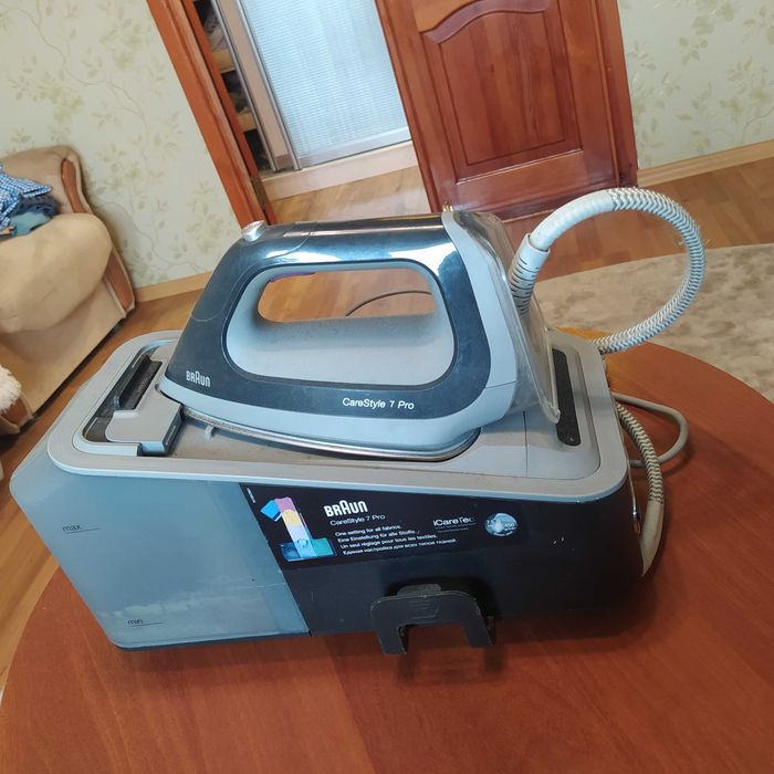 Прасувальна система Braun CareStyle 7 Pro